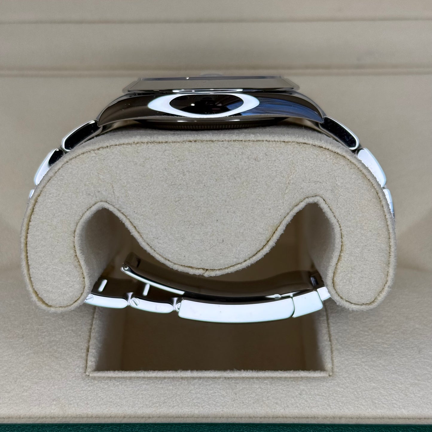 Rolex Roman Dial Date Just 41mm