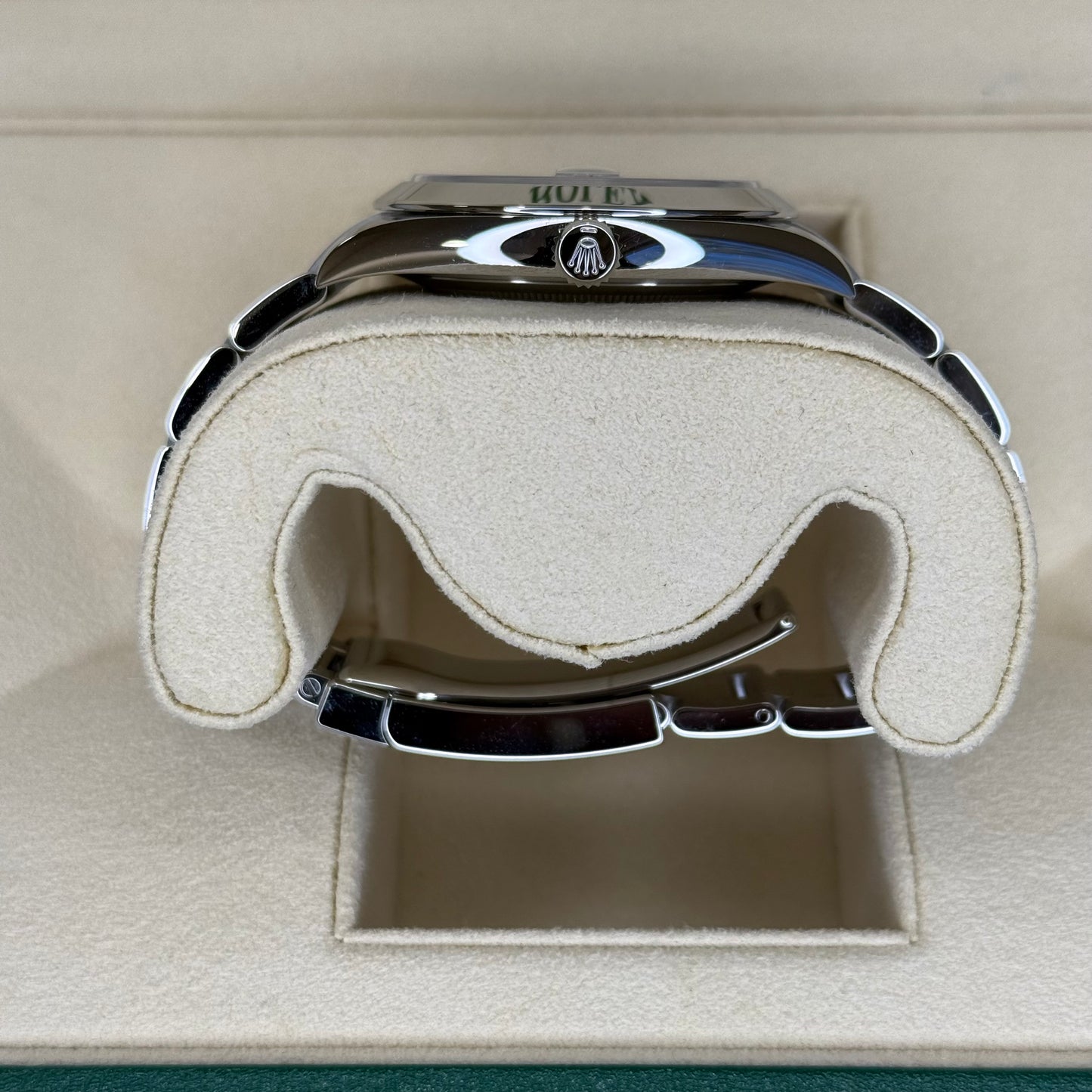 Rolex Roman Dial Date Just 41mm