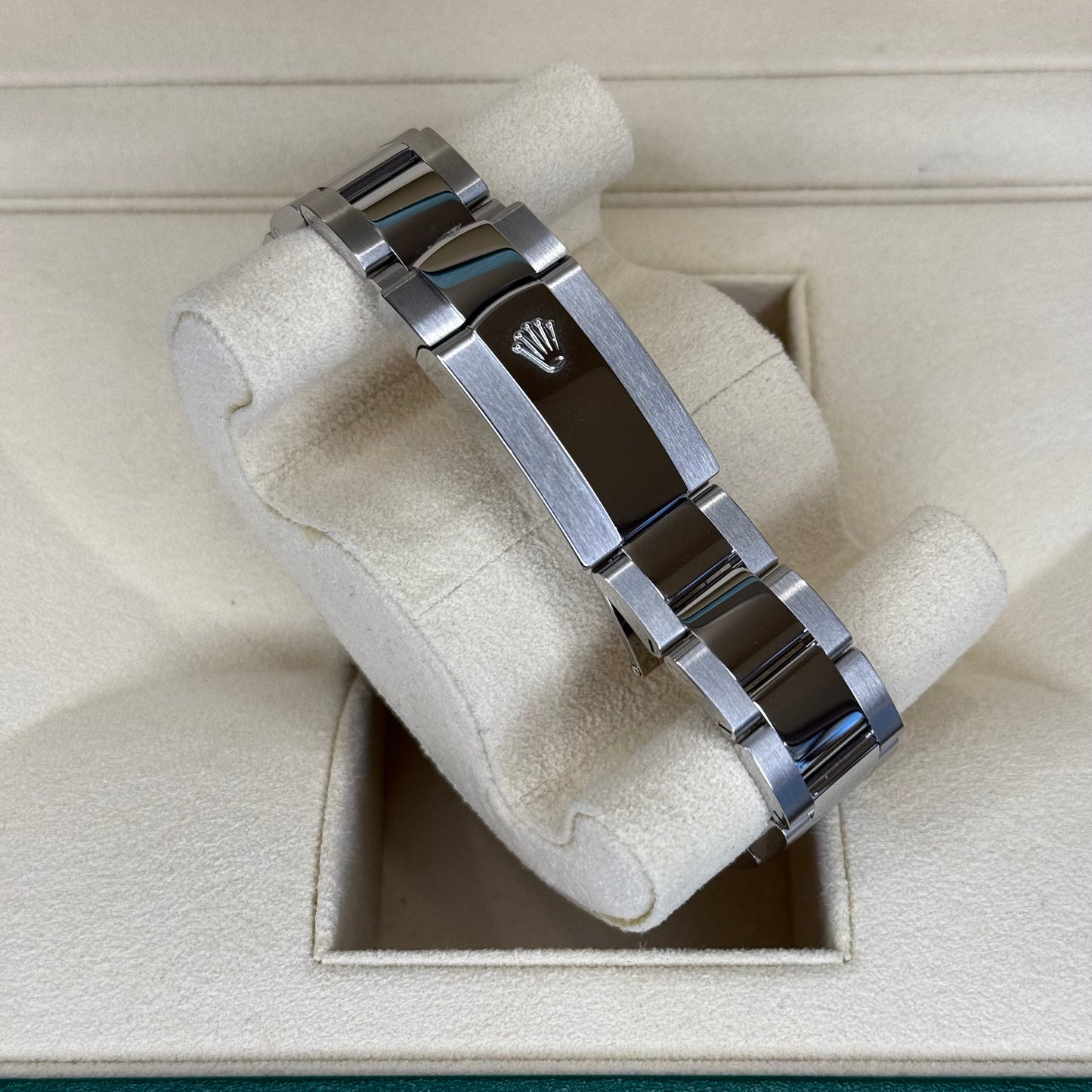 Rolex Roman Dial Date Just 41mm